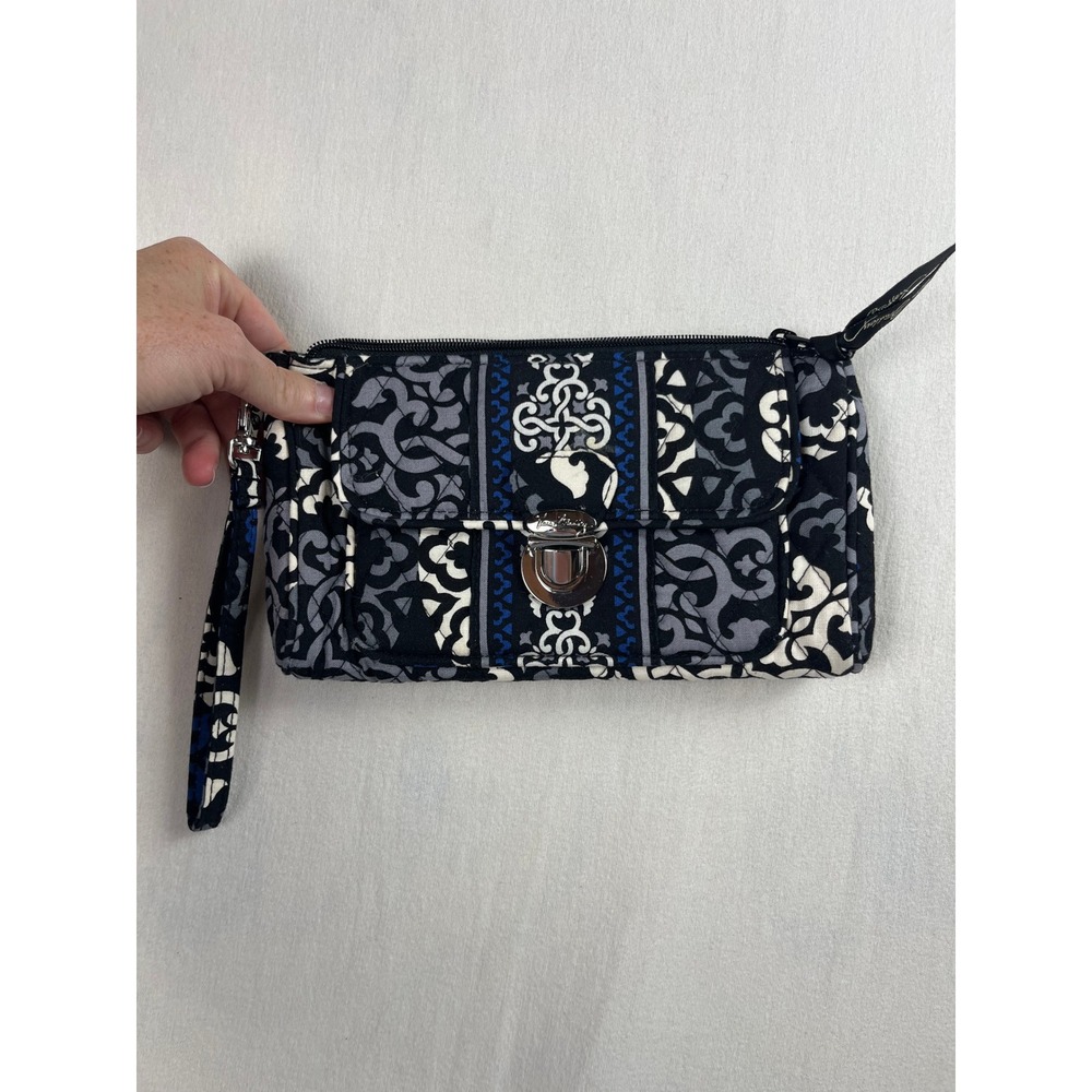 Vera Bradley All In One Crossbody Wristlet Night and Day Indigo Quilted Bag